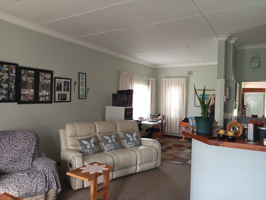 3 Bedroom Property for Sale in Cambridge Eastern Cape